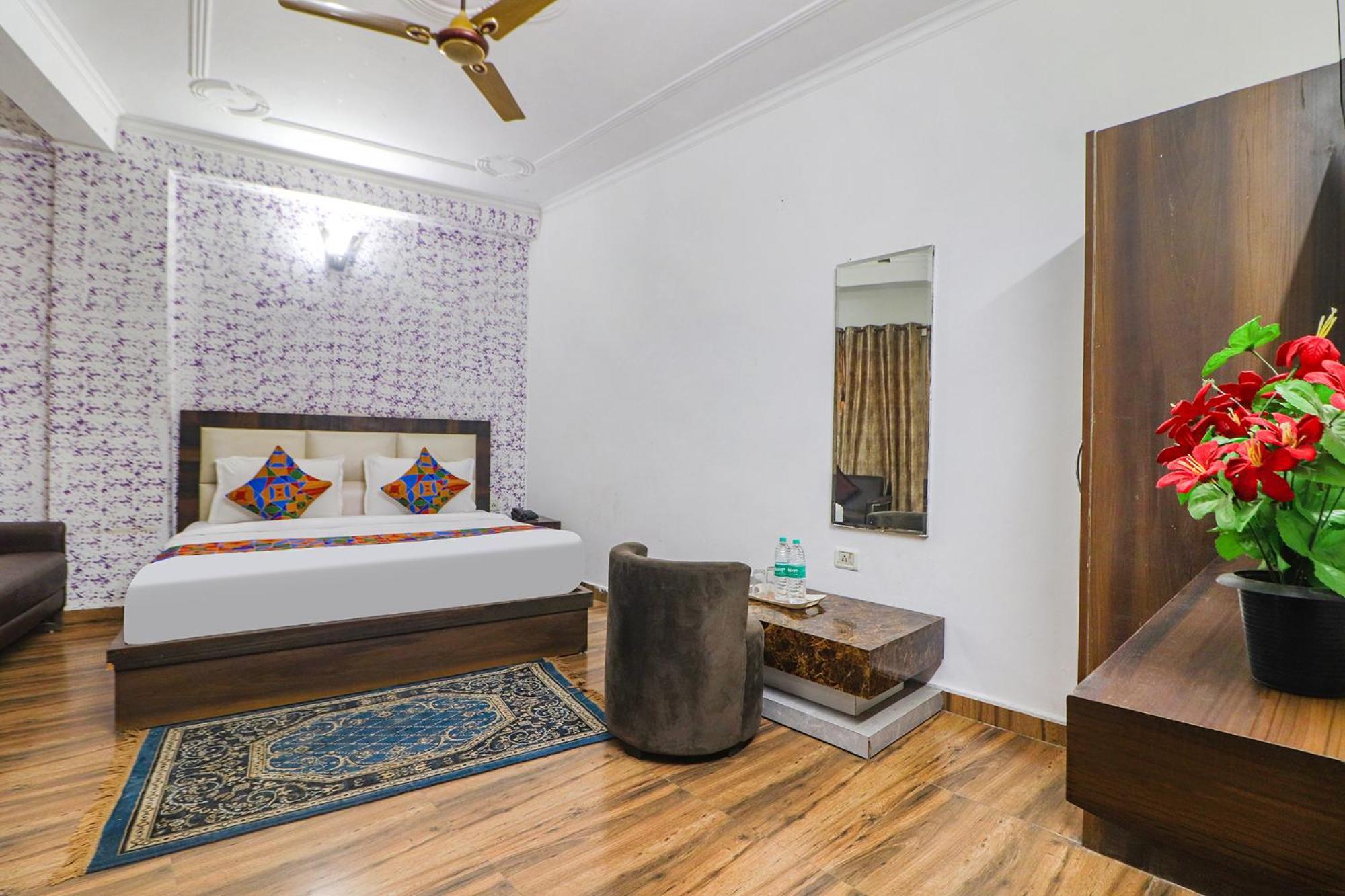 Fabexpress Sinon Hotel New Delhi Eksteriør billede